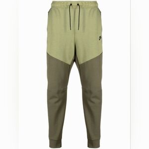 Nike Men’s Olive Two-Tone Tech Fleece Joggers